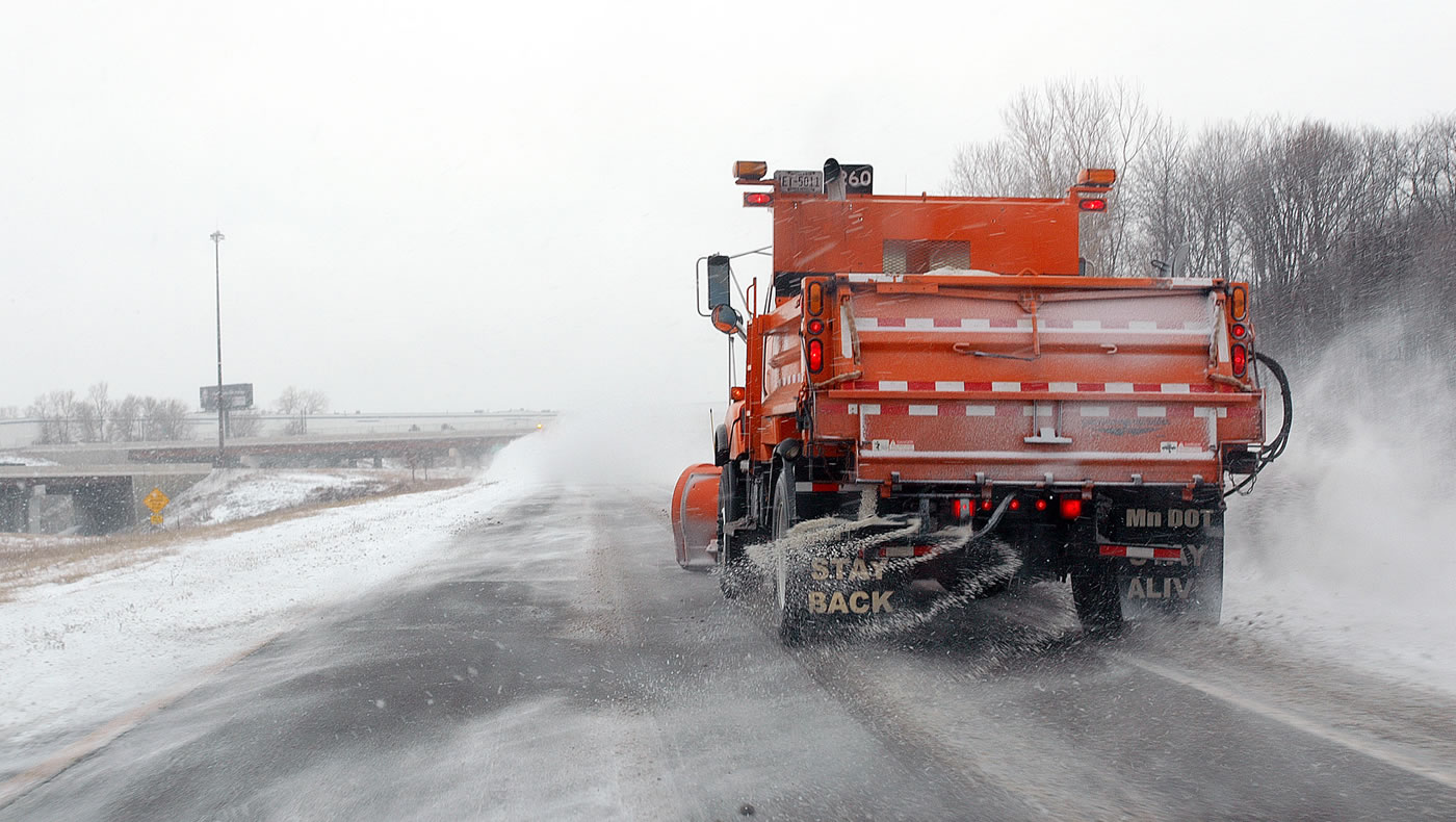A MnDOT snow plow. (Credit: Minnesota Pollution Control Agency)
